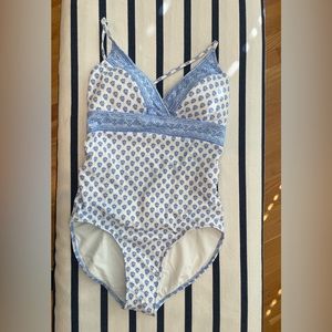 Vineyard Vines blue and white one piece bathing suit